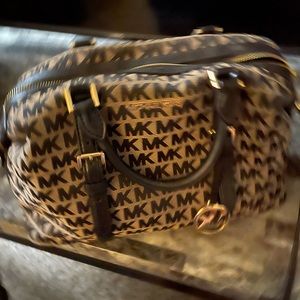 Like new Michael Kors purse